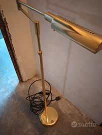 lampada a piantana in ottone