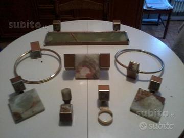 Lampadario e accessori bagno in alabastro