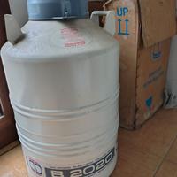Contenitore  azoto liquido per seme veterinario