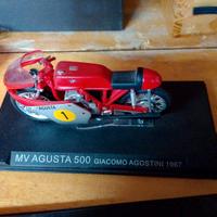 Modellini moto da corsa