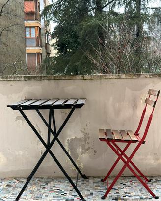 Set tavolino + sedia da balcone in legno e metallo