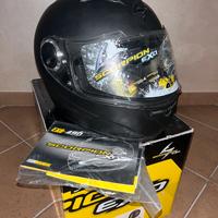 Casco integrale nero opaco