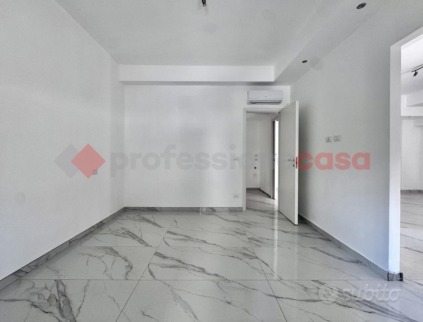 Appartamento – Arona, Regione Siberia, Campagna - Altro