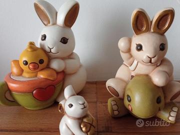 Coniglio piccolo e coniglio con tartaruga