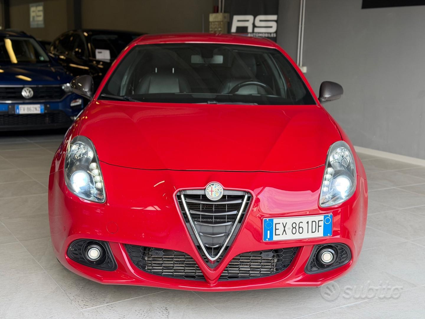 Alfa Romeo Giulietta 2014 photo 2
