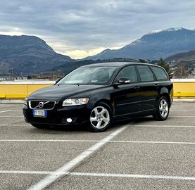 Volvo V50 R-design Neopatentati 2012