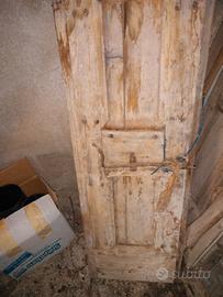 Scuri e portoncini antichi da case in sasso