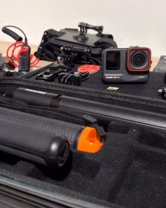 INSTA 360 ACE PRO