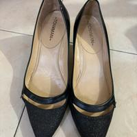 Scarpe nere con tacco