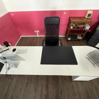 Scrivania IKEA 80 x 300 cm max di lunghezza