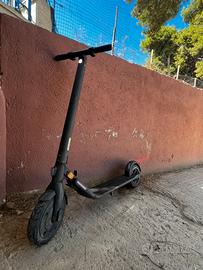Monopattino elettrico Ninebot