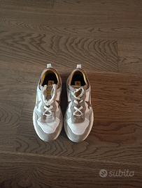 scarpe wizz 