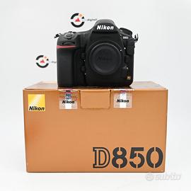 Nikon D850 Body Pari al nuovo 6.614 Scatti