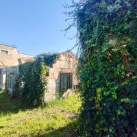 LOTTO EDIFICABILE DI 650 MQ CON EDIFICI DA DEMO...