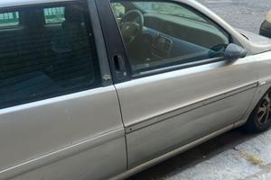 lancia y