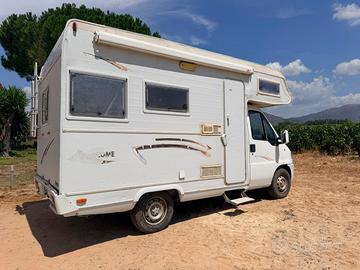 camper mansardato