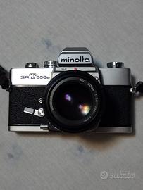 Minolta srt 303 b con obiettivo 50 mm