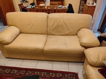 Divano in vera pelle
