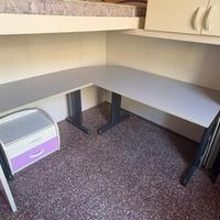 Scrivania ad angolo