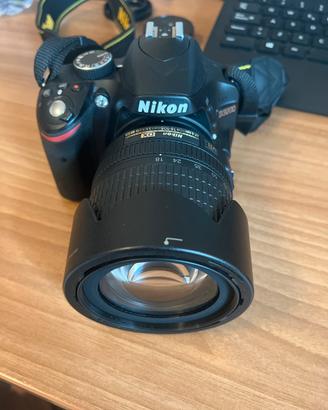 Nikon D3200 + 18-105mm AF-S 1.3-5,6 DX + accessori