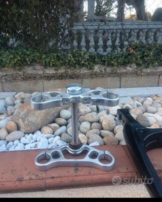 PIASTRE, FORCELLONE, PULEGGIA V-ROD