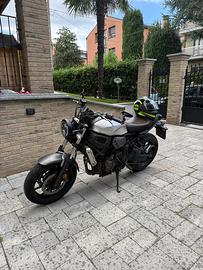 Yamaha XSR700