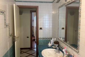 Stanza matrimoniale uso singola