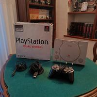 PlayStation 1 (PS1) SCPH-9002 Boxata