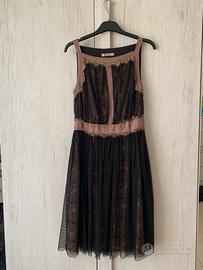 Vestiti sopra il ginocchio