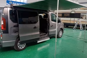 Vivaro Allestito disabili Pedana Idraulica