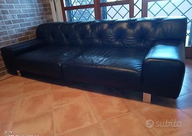 DIVANO Confalone in vera pelle nera