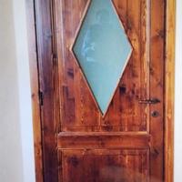 Porte in abete con vetro a rombo 