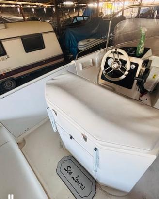 Open. Mimi fisherman