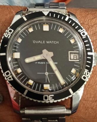 skin diver anni 70 ovale watch