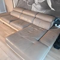 divano in vera pelle con penisola 