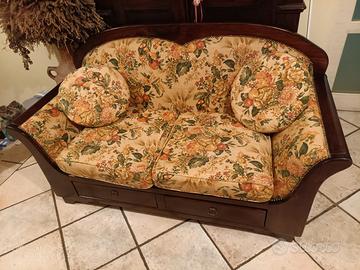 divano d'epoca cassetti legno massello noce scuro