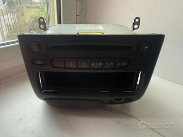 Stereo yaris