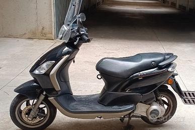 Piaggio 150 Fly