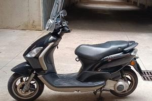Piaggio 150 Fly