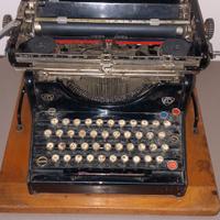 Macchina da scrivere OLIVETTI M20 del 1926