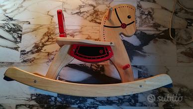Cavallo a dondolo in legno "Bamboleo"