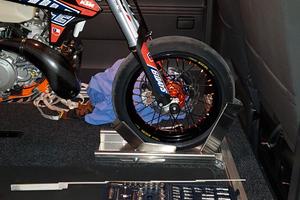 bike stand blocca ruota per furgone