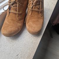 stivaletti camoscio donna Clarks