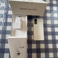 SAMSUNG S20 FE WHITE 128 GB +COVER VETRINI NUOVI