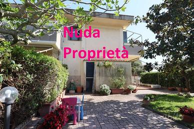 Villa di 61 m² con 2 locali a Anzio