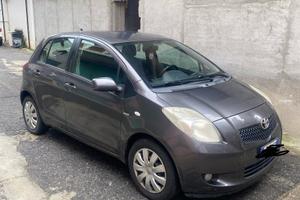 TOYOTA Yaris - 2008