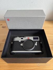 Leica M10 perfetta con accessori