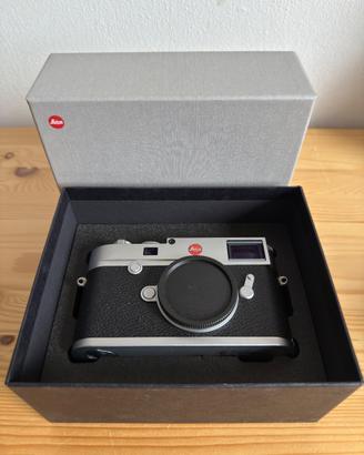 Leica M10 perfetta con accessori
