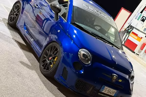 ABARTH 595 YAMAHA FACTORY RACING