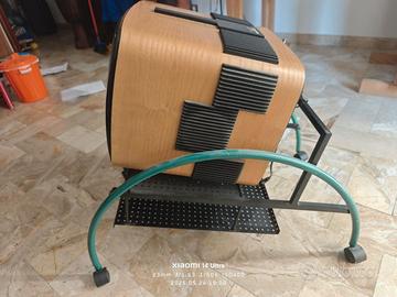 Brionvega completo di carrello e telecomando.
